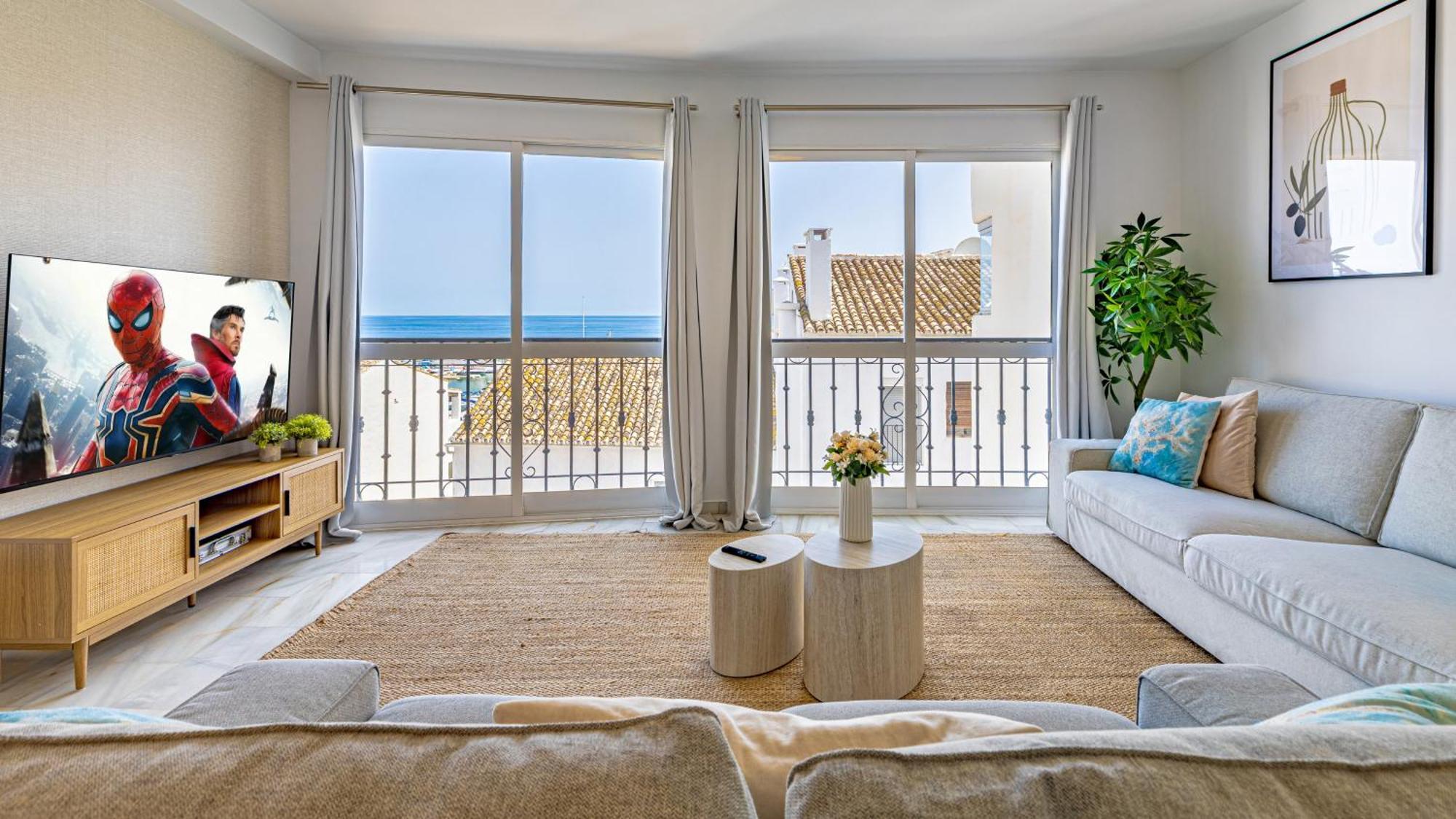 Vacation I Sea Views, 24-7 Security, Parking, Walk To Everything In Luxurious Puerto Banus Appartement *